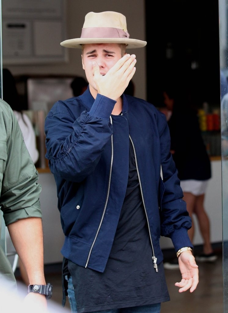 Justin-Bieber-Fear-God-jacket-Nick-Fouquet-hat-Kanye-West-Adidas-Yeezy-sneakers-2
