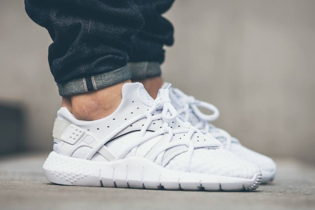 huarache nm white