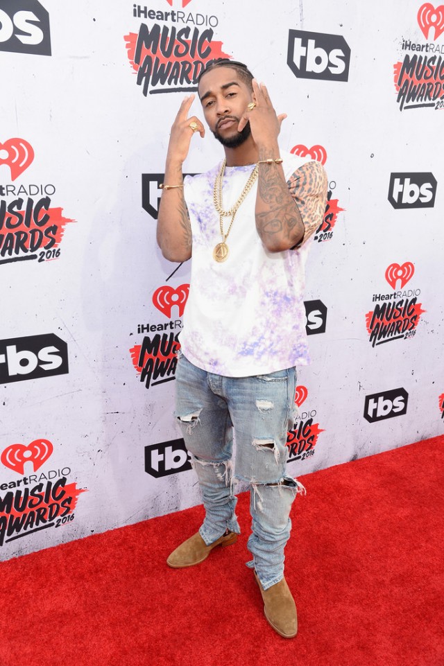 Omarion-HeartRadio-SLP-tee-Fear-God-jeans-640x961