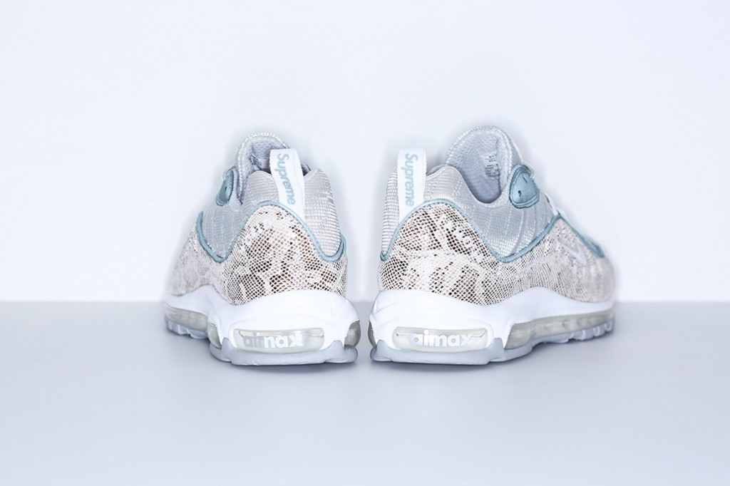 supreme-nike-air-max-98-official-images-4