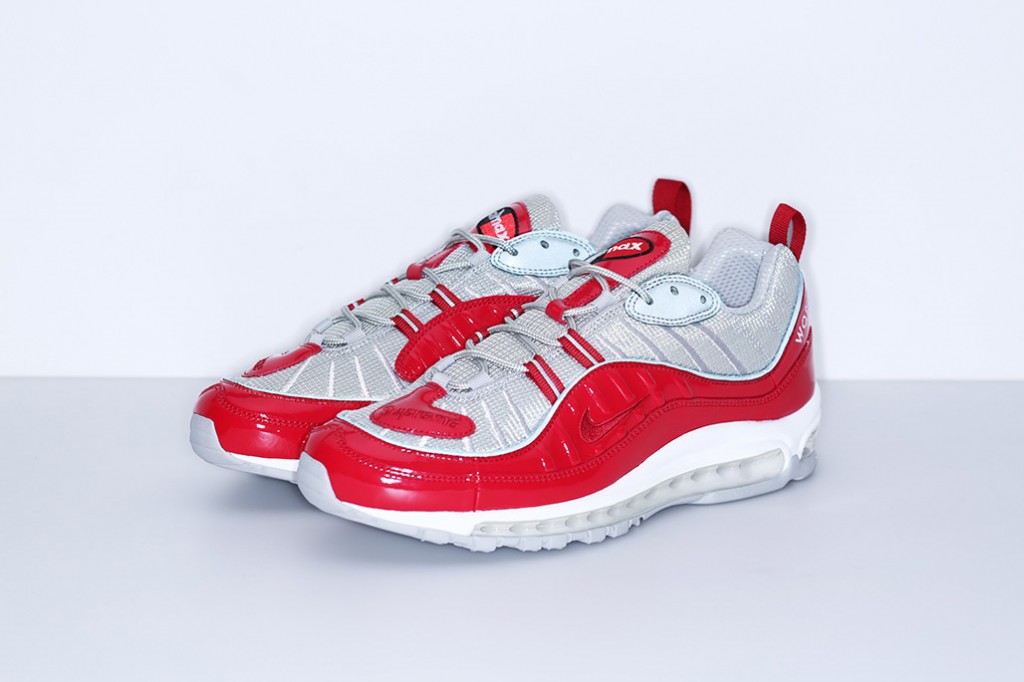 supreme-nike-air-max-98-official-images-5