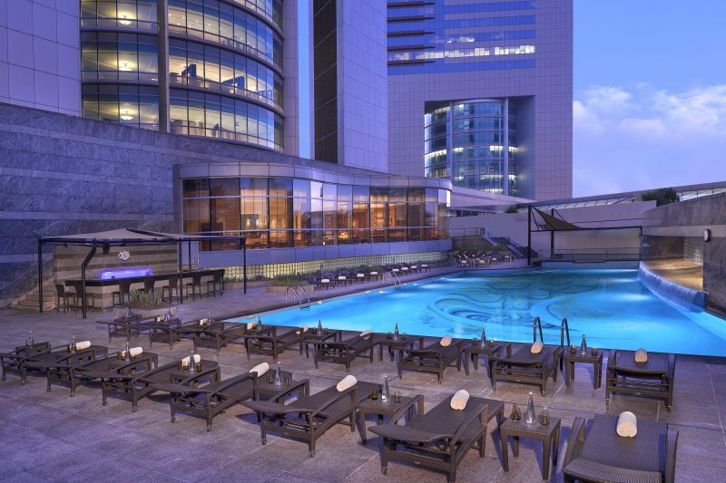 Jumeirah_Emirates_Towers_-Swimming_Pool_-_Overview