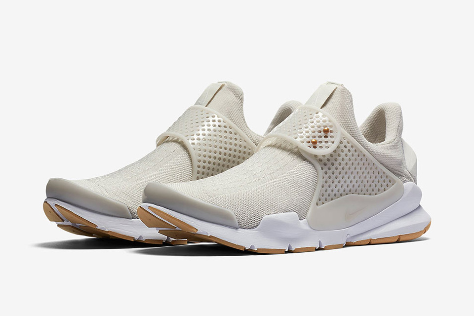 nike sock dart brown