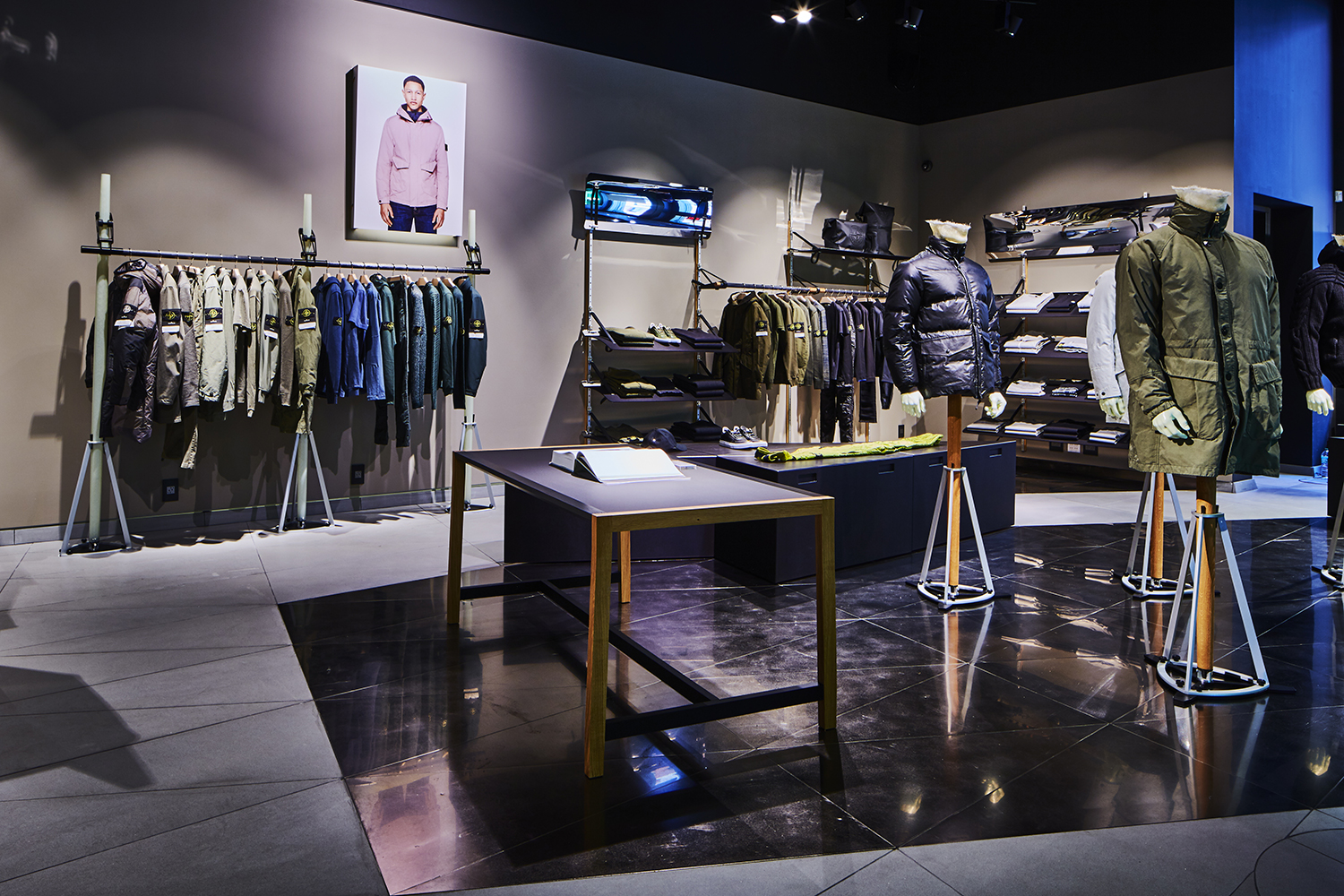 stone-island-nyc-flagship-soho-06