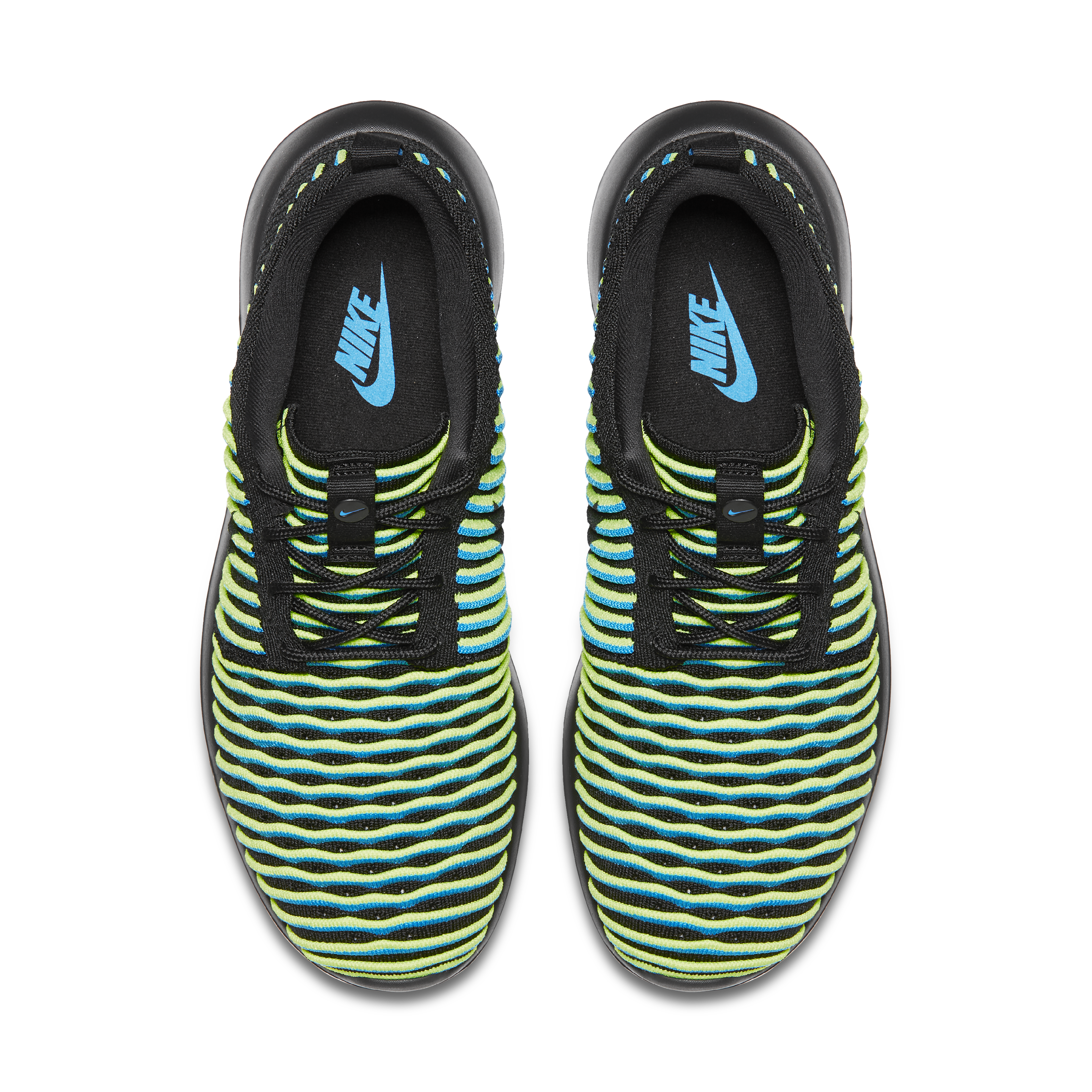 Roshe_Two_Flyknit_Womens_5_61387