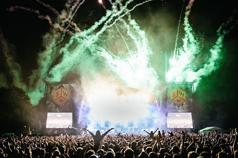 SW4_main_stage_2015