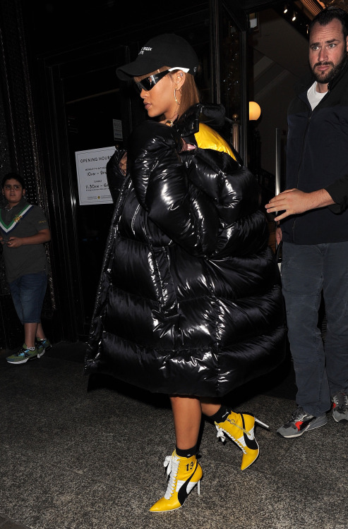 Spotted: Rihanna In Raf Simons Oversized Men’s Coat – PAUSE Online ...