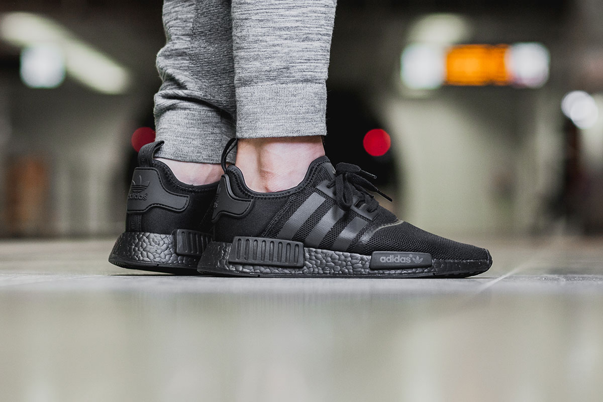 Adidas NMD R1 Original Boost Runner 'Triple Black' Returns – PAUSE | Men's Fashion, Street Style, Fashion News Streetwear