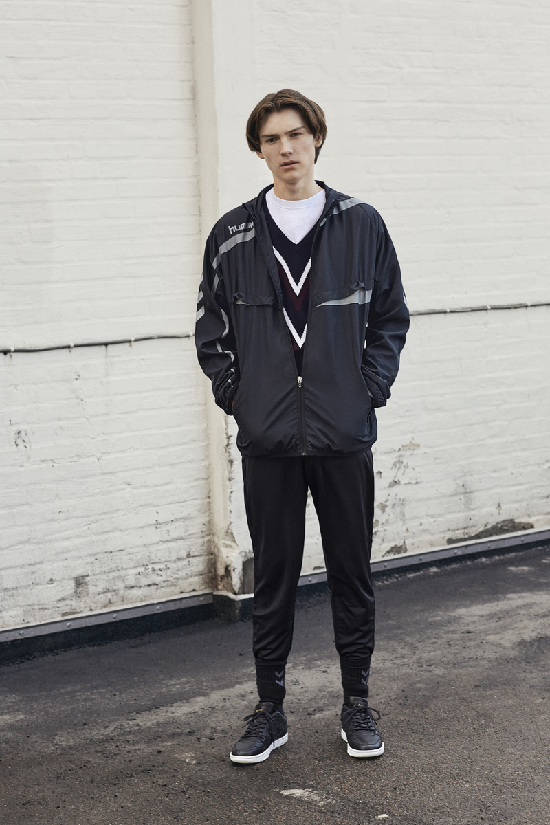 in-line-aw16_johan-sandberg_full-figure-5