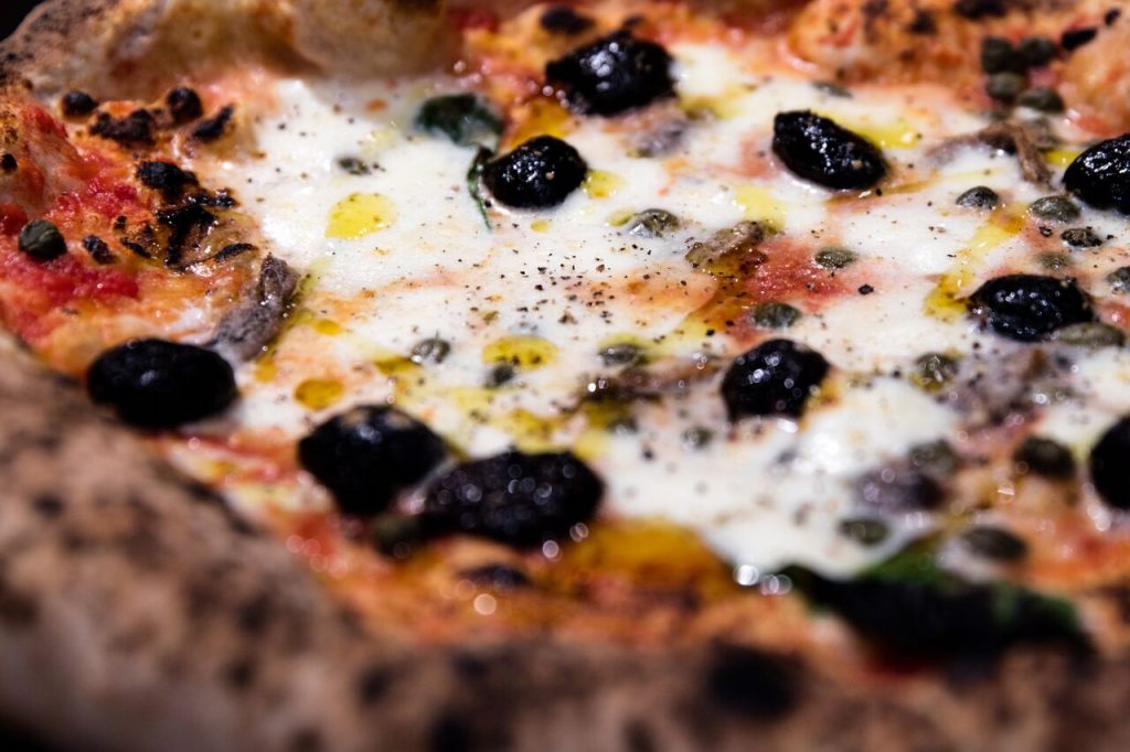 olives-pizza