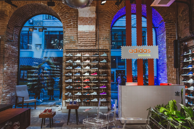 adidas-originals-flagship-store-moscow-1