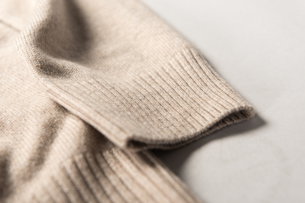 9_asket_cashmere_details