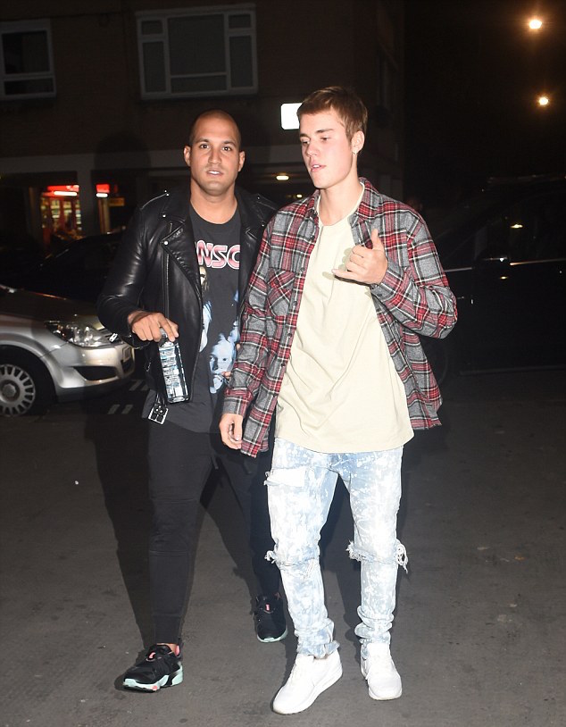 justin-bieber-fear-of-god-shirt-jeans-adidas-sneakers