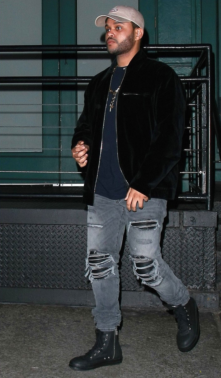 the-weeknd-amiri-jeans-rick-owens-sneakers-2