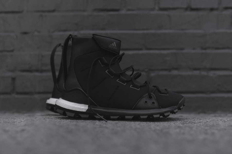 y-3-approach-mid-top-trail-x-silhouettes-2