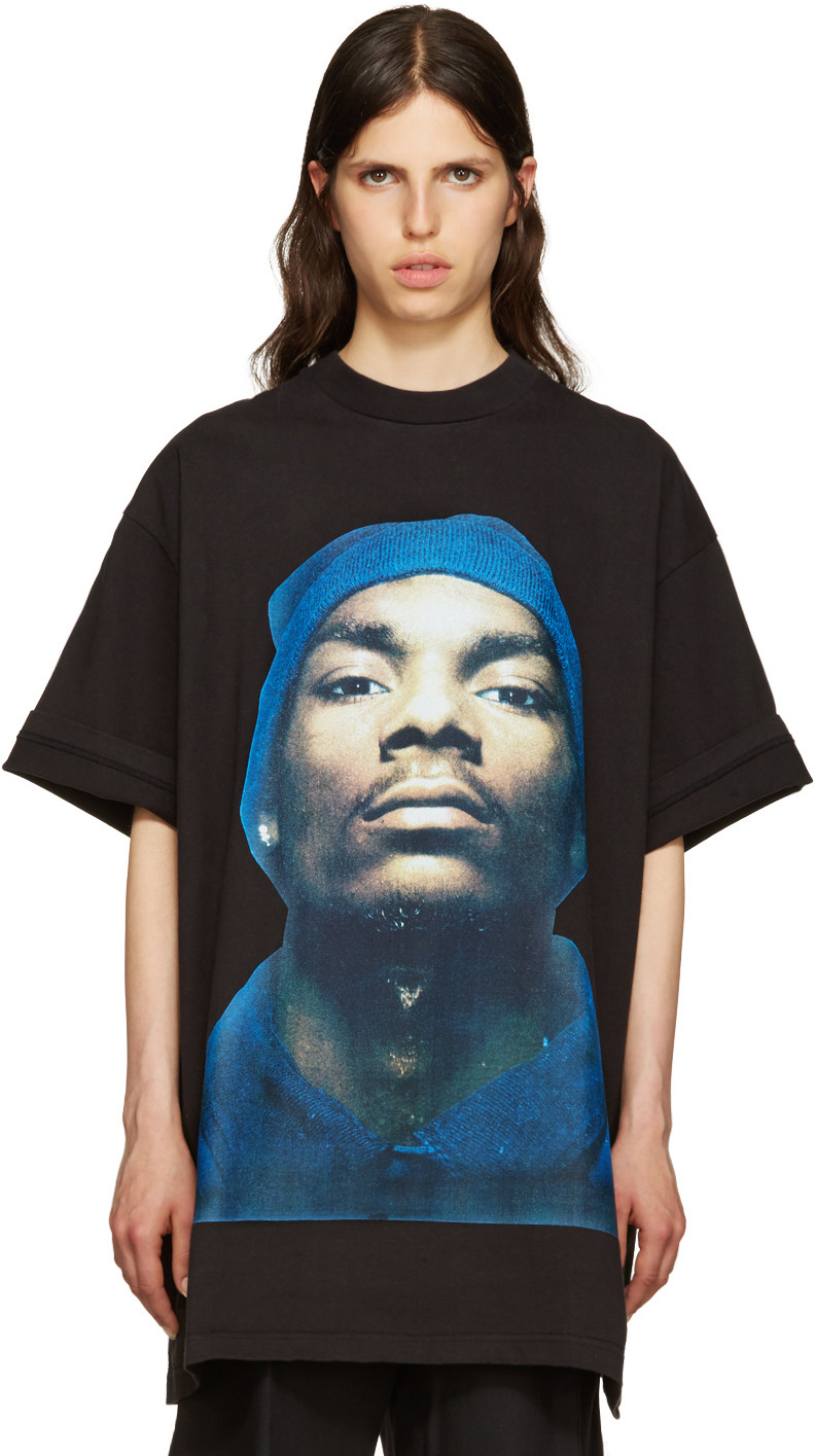 Urban Outfitters Release Vetements-Style Snoop Dogg T-Shirt 