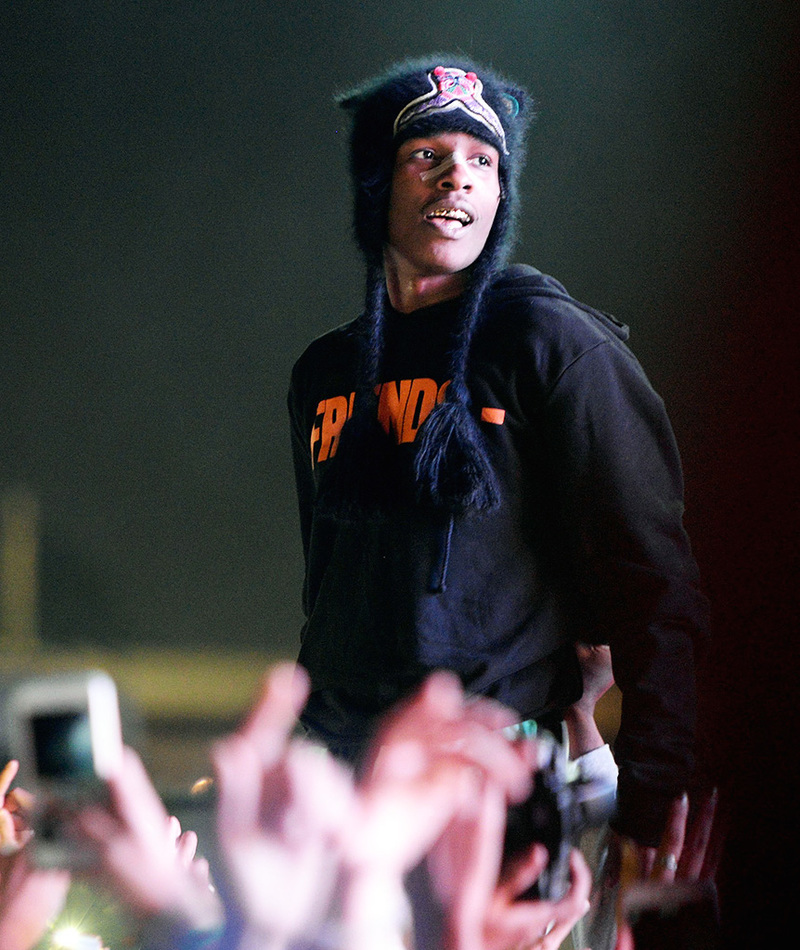 asap-rocky-vlone-hoodie-gucci-hat-flog-gnaw-fest-2