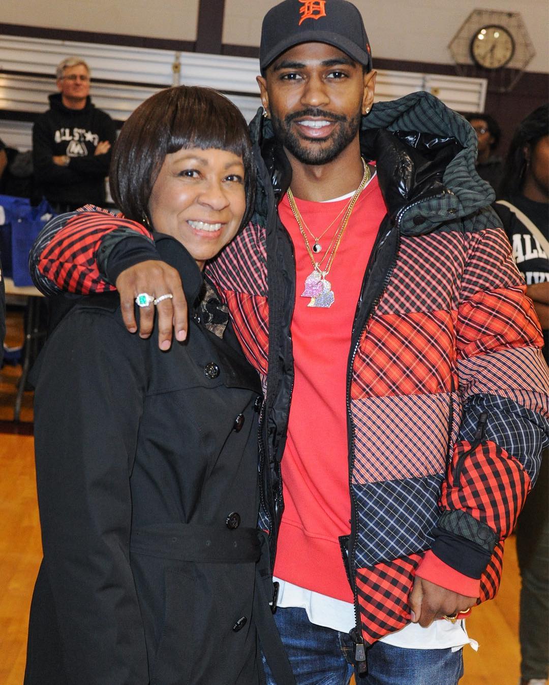 Big Sean Debuts New JAY-Z-Designed Moncler Jacket At NBA Game