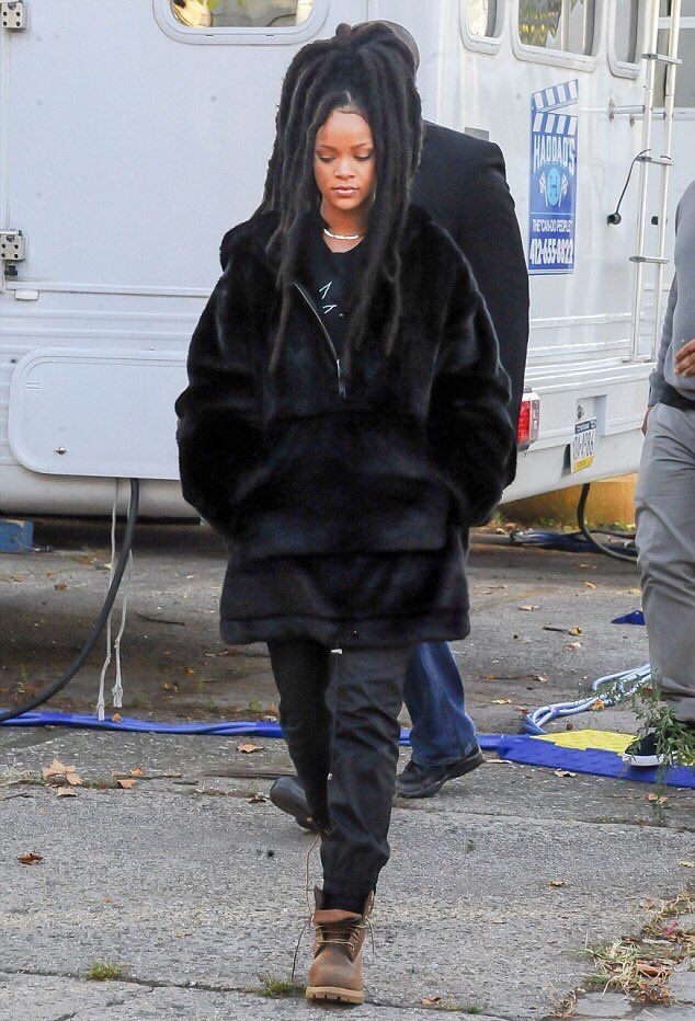 Fenty x outlet puma fur coat