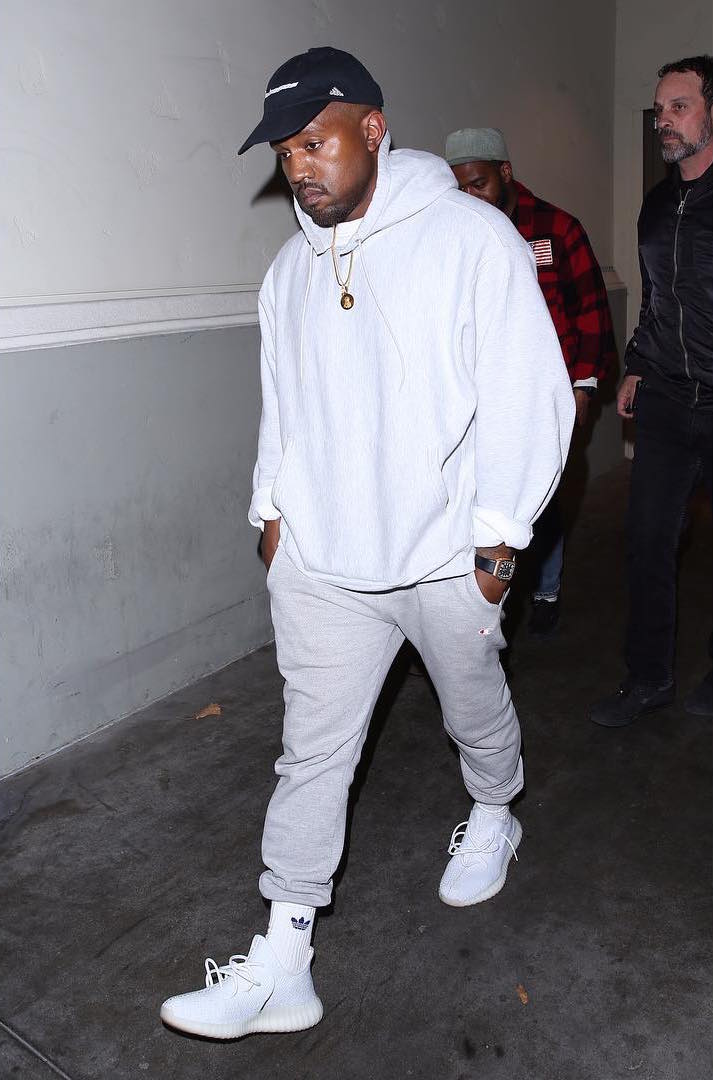 grey yeezy outfit