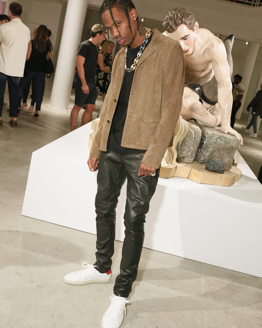 PAUSE Highlights: Travis Scott's Best 2016 Looks – PAUSE Online