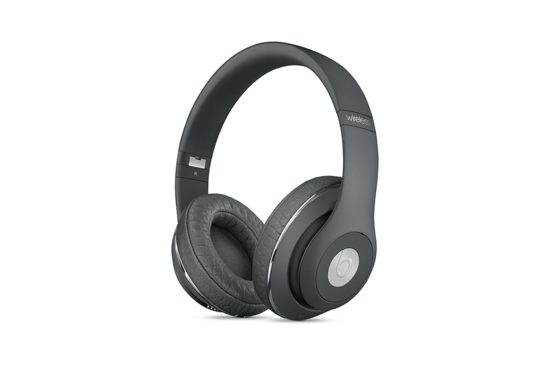 alexander-wang-beats-studio-wireless-special-edition-headphones-dove-gray-1