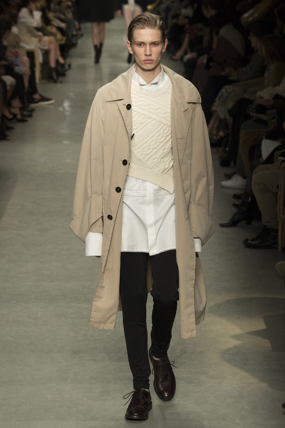 From Asymmetry to Deconstruction: What We Think of Burberry’s February ...