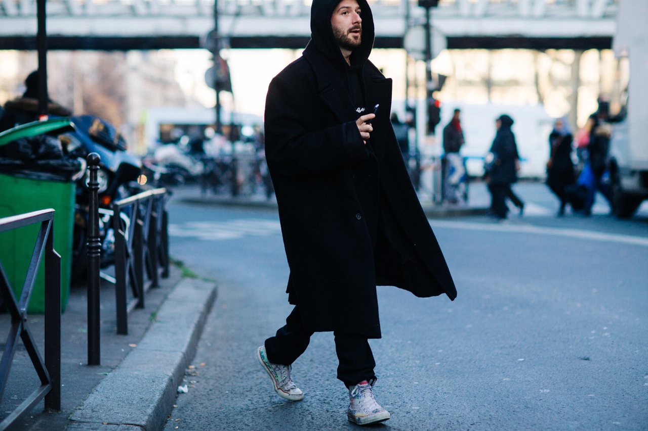 Guram Gvasalia  Street style, Street style 2017, Cool street fashion