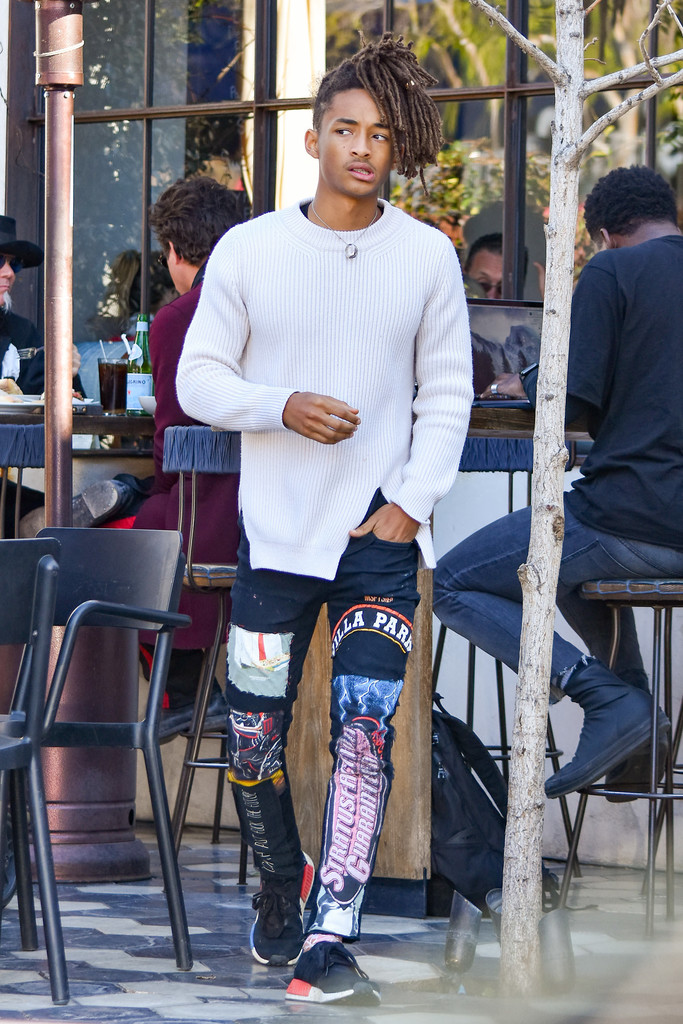 Bag red, Supreme x Louis Vuitton of Jaden Smith in his clip ICON