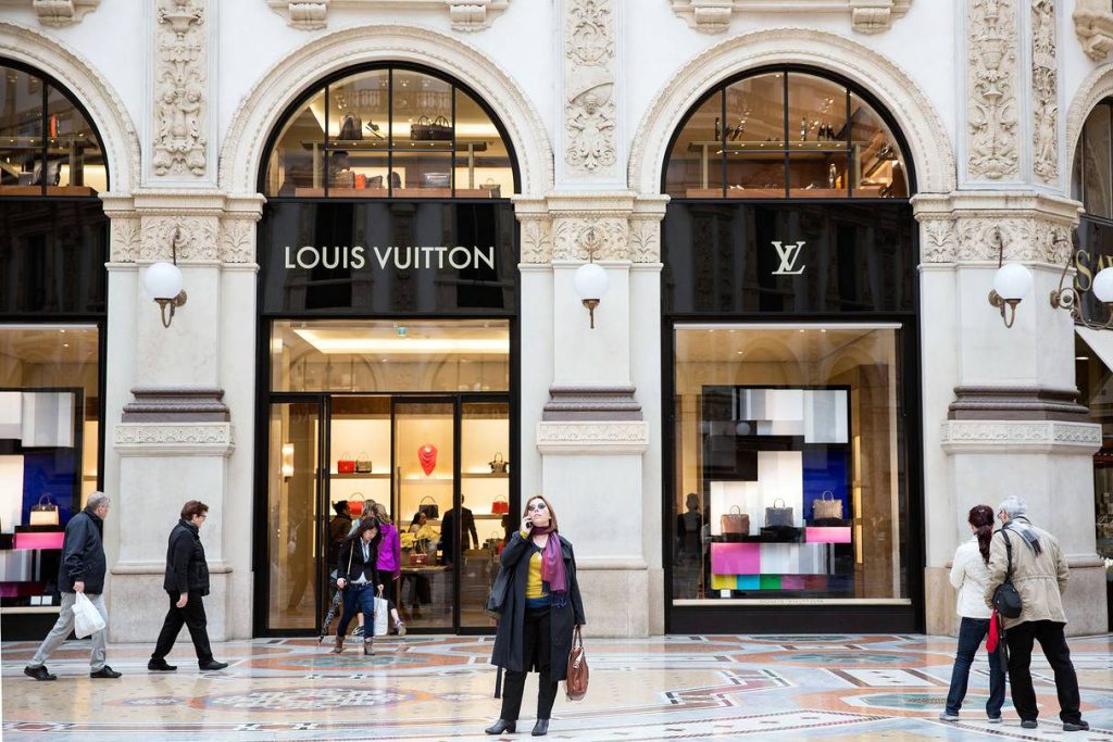 Louis Vuitton, Mark Jacobs And Other LVMH Brands' E-Commerce