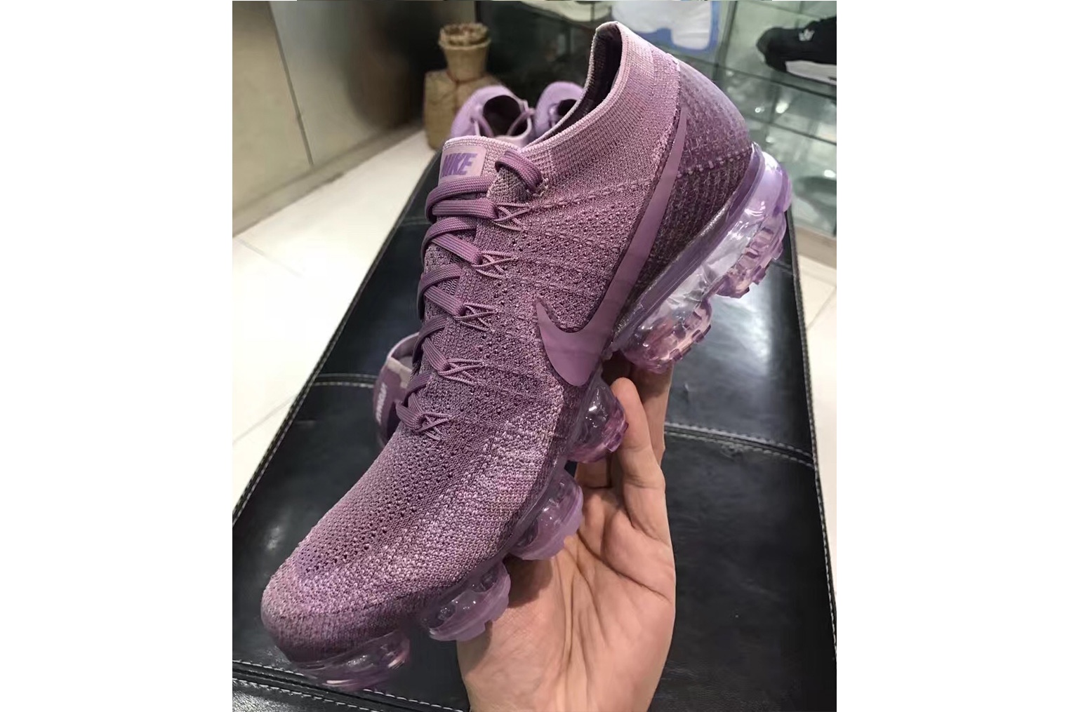 air vapormax violet dust