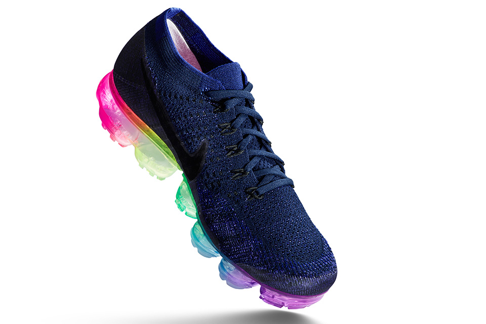 vapormax pride