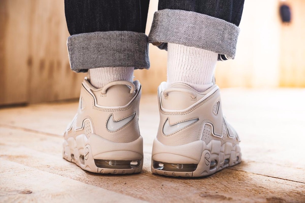 Nike uptempo clearance 96 light bone