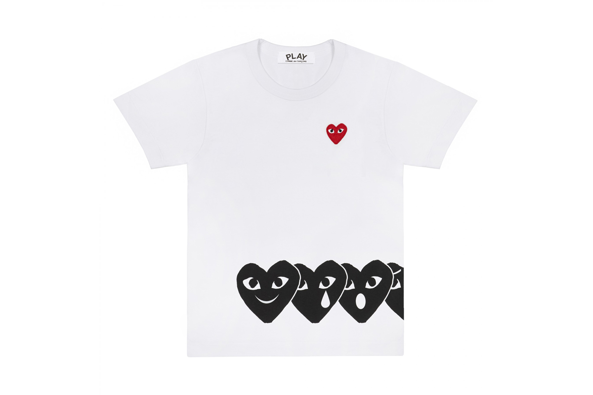 COMME DES GARCONS PLAY - T-SHIRT WITH LARGE BLACK HEART – UNKNWN