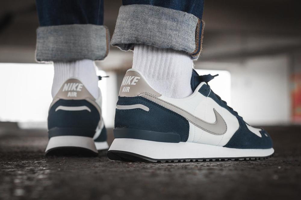 Nike air cheap vortex navy