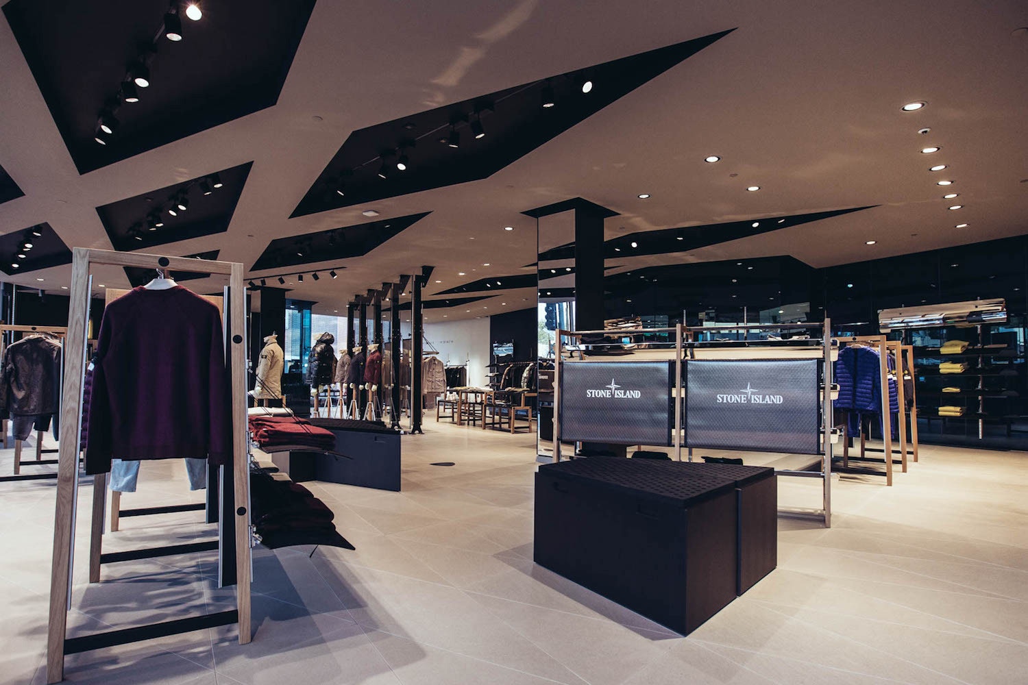 Stone Island Opens New Los Angeles Store – PAUSE Online | Men's Fashion ...