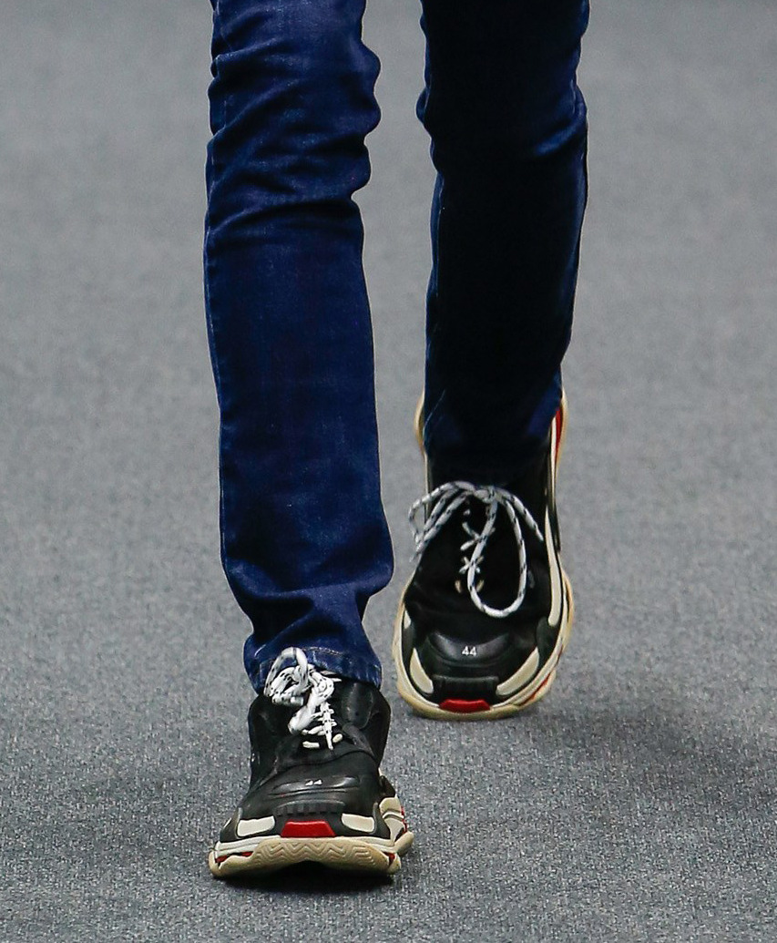 balenciaga triple s runway