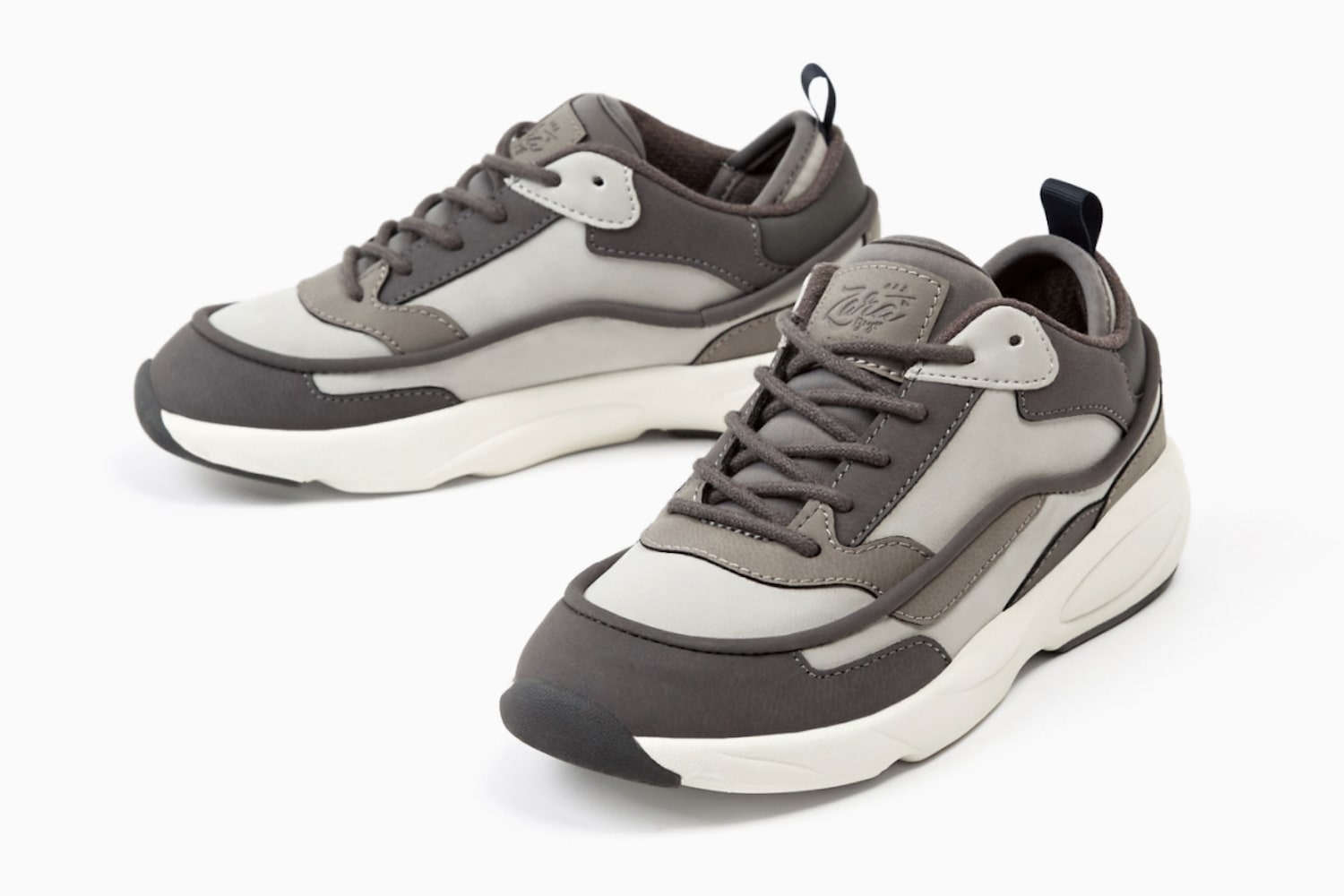 Balenciaga Triple S Style Sneakers Available In Zara Pause Online Men S Fashion Street Style Fashion News Streetwear