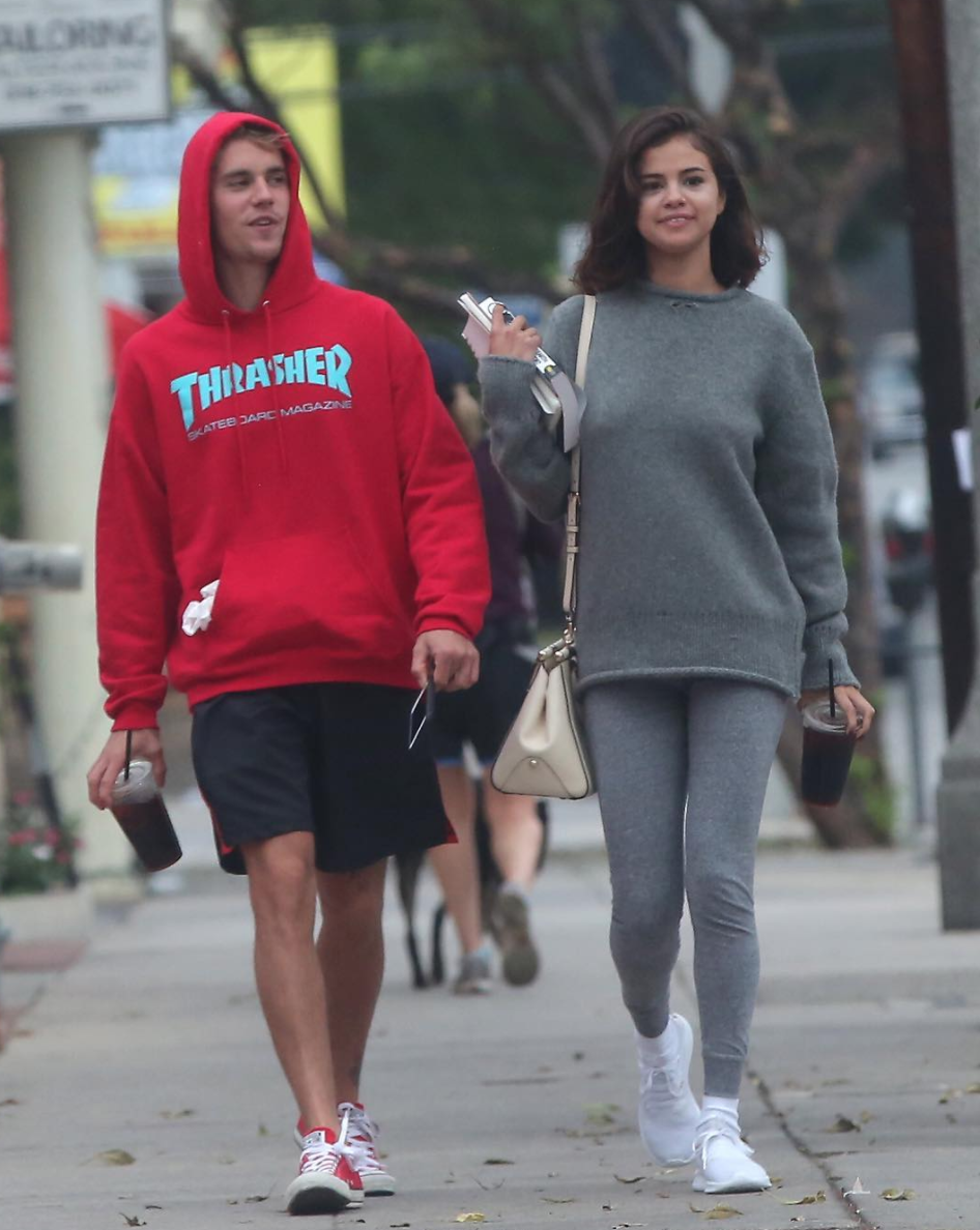 SPOTTED: Justin Bieber In Thrasher Hoodie And Converse Sneakers ... توكسون